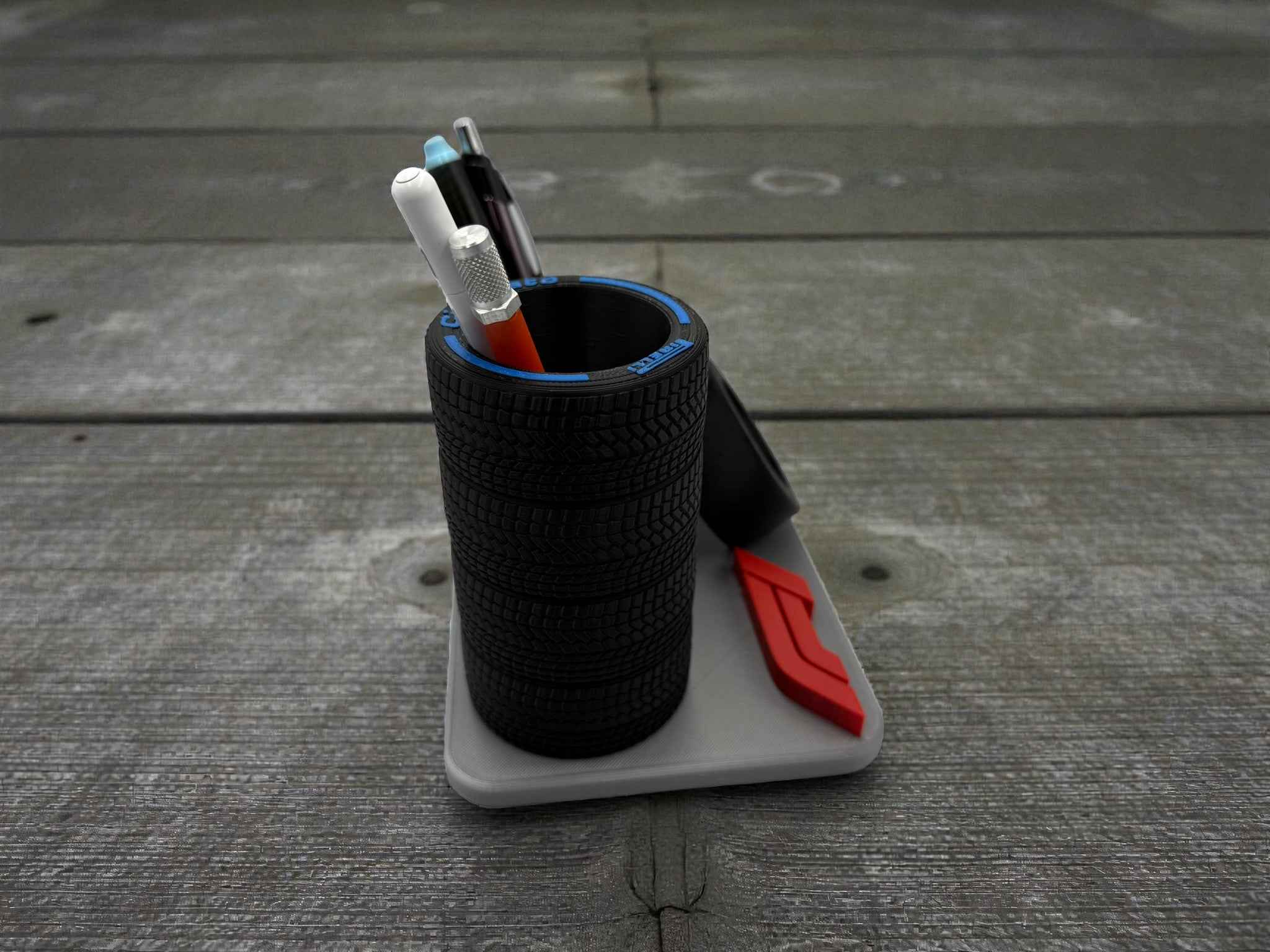 🏁 3D Printed F1-Inspired Pen Holder – Desk Organizer for Racing Fans 🏁