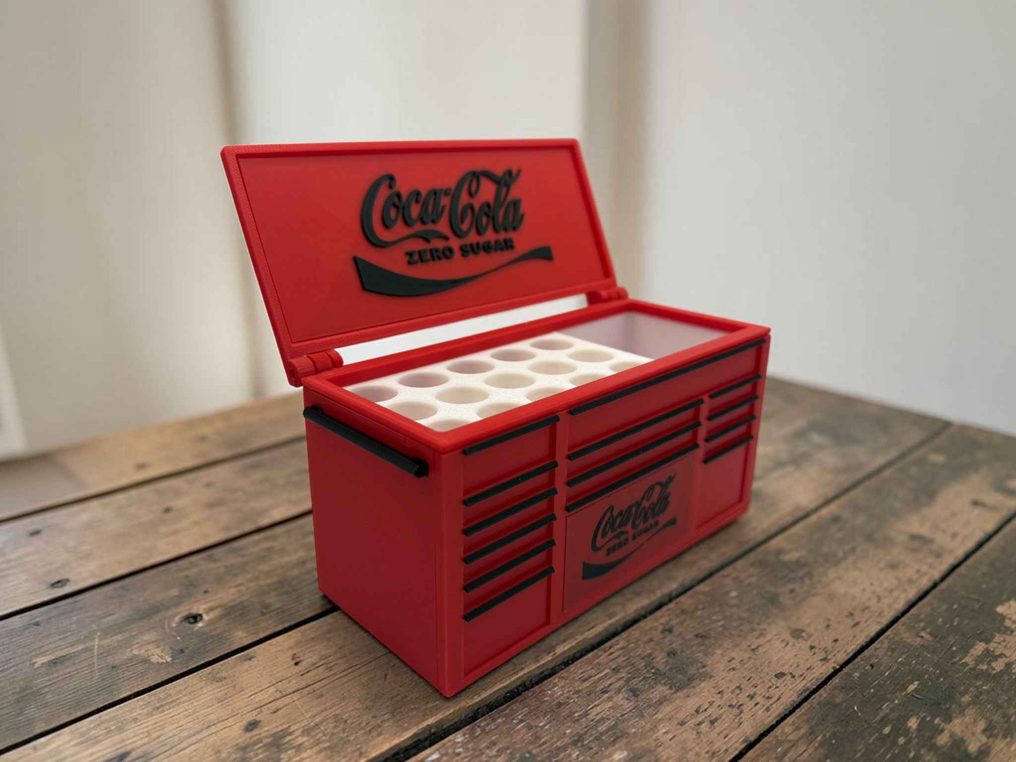 Coca-Cola Inspired Desk Organizer: Organize with Retro Charm – Les